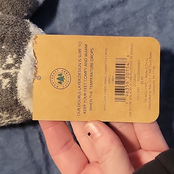 Northeast Cozy Cabin Socks - Gray and White - Picture 4 of 4